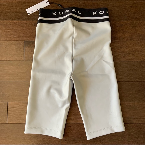 Streamline High Rise Infinity Biker Short - Picture 3 of 4